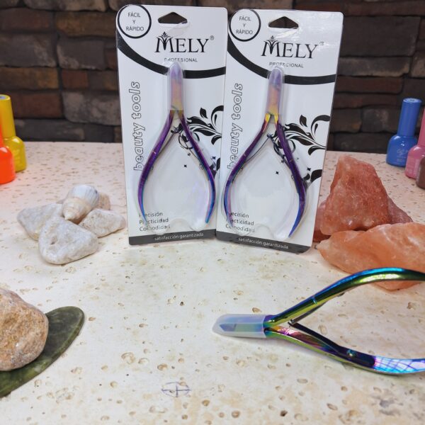 CORTA CUTICULAS  MELY