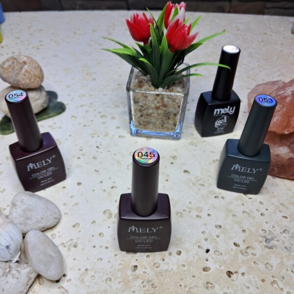 ESMALTE SEMI PERMANENTE  UV /LED 12 ML 045 MELY