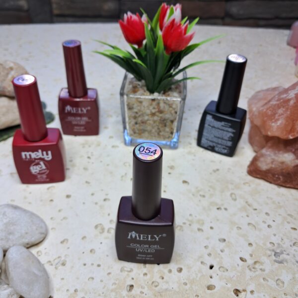 ESMALTE SEMI PERMANENTE  UV /LED 12 ML 054 MELY
