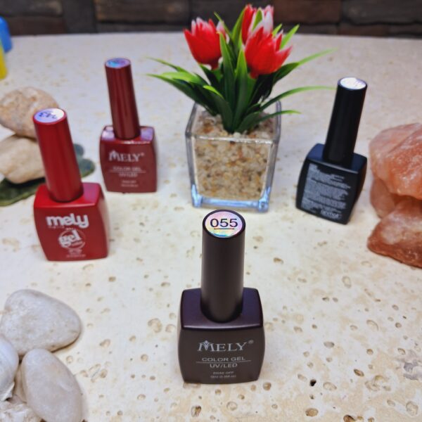 ESMALTE SEMI PERMANENTE  UV /LED 12 ML 055 MELY