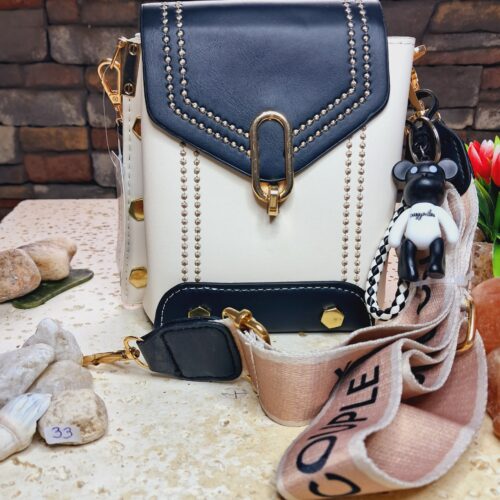 CARTERA CUADRADA BLANCA CON NEGRO # 33 SAKALI