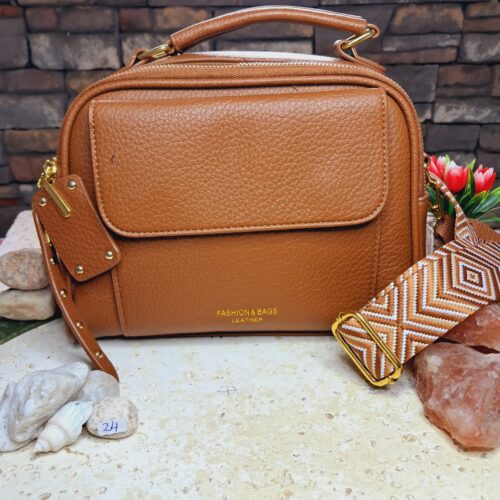 CARTERA CUADRADA MARRON OSCURA # 24 FASHION & BAGS