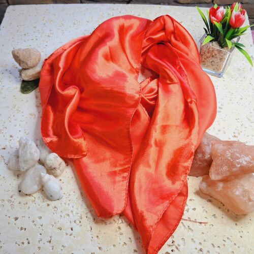 20250503_125634 (1) PAÑUELO DE SEDA COLOR ROJO GOACCESSORY