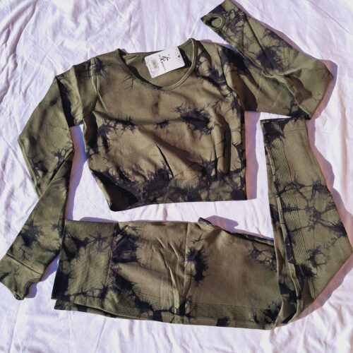 CONJUNTO MANGAS LARGAS VERDE CON NEGRO TALLE M  A227E ZETA BEAUTY