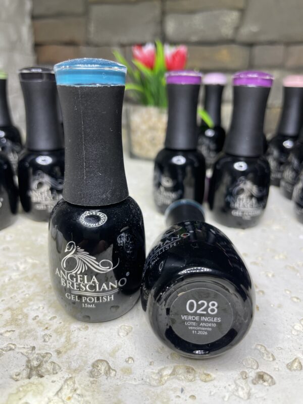 VERDE INGLES15ML  #028 ANGELA BRESCIANO