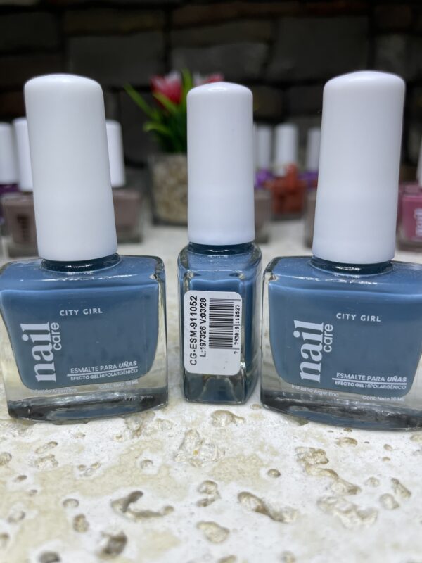 ESMALTE PARA UÑAS HIPOALERGENICO 10ML # 1052 # CITY GIRL