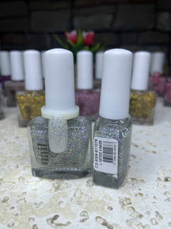 ESMALTE PARA  UÑAS HIPOALERGENICO 10ML #1076 CITY GIRL