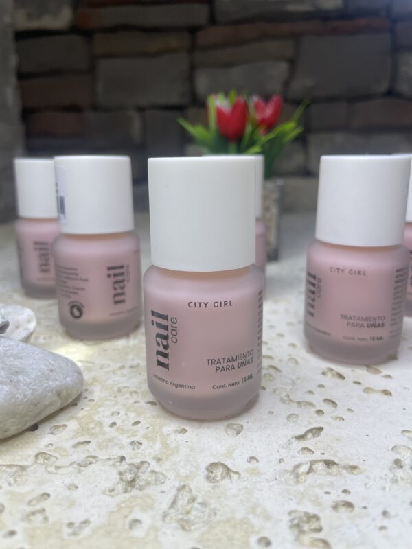 IMG_1785 TRATAMIENTO PARA UÑAS 7EN1 CITY GIRL