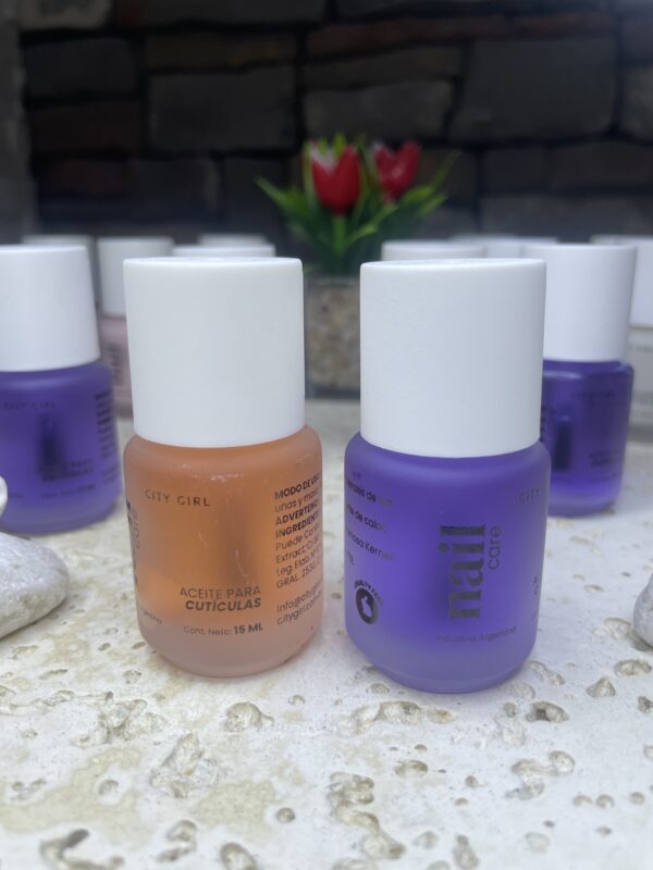 ACEITE PARA CUTICULAS DURAZNO  15ML #1080 CITY GIRL